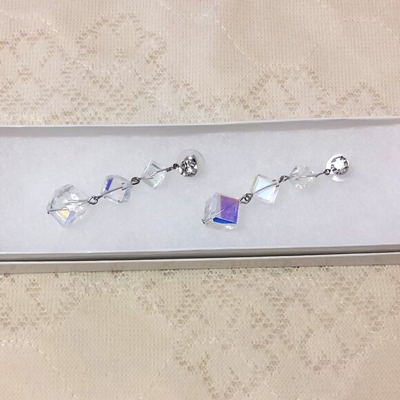 NEW Handcrafted Clear Beads Drop Earrings Women Fashion Jewelry Gifts - Picture 2 of 4